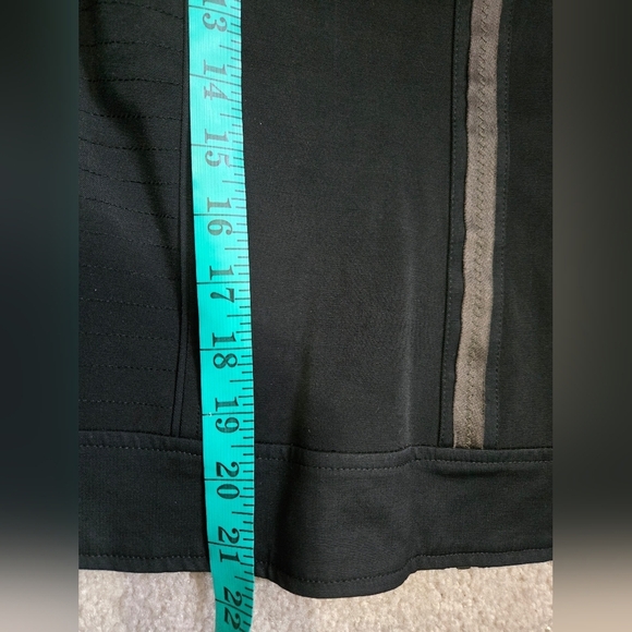 RUNWAY NEW YORK  Black Jacket. Size XL- Fits Small - Picture 13 of 13